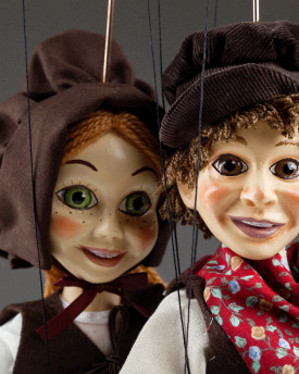 Magnifique couple de marionnettes: Dorothy et Pepa amoureux